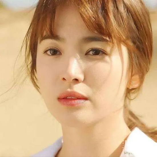 宋慧乔皮肤保养秘诀_宋慧乔冻龄护肤方法_女明星为啥不老