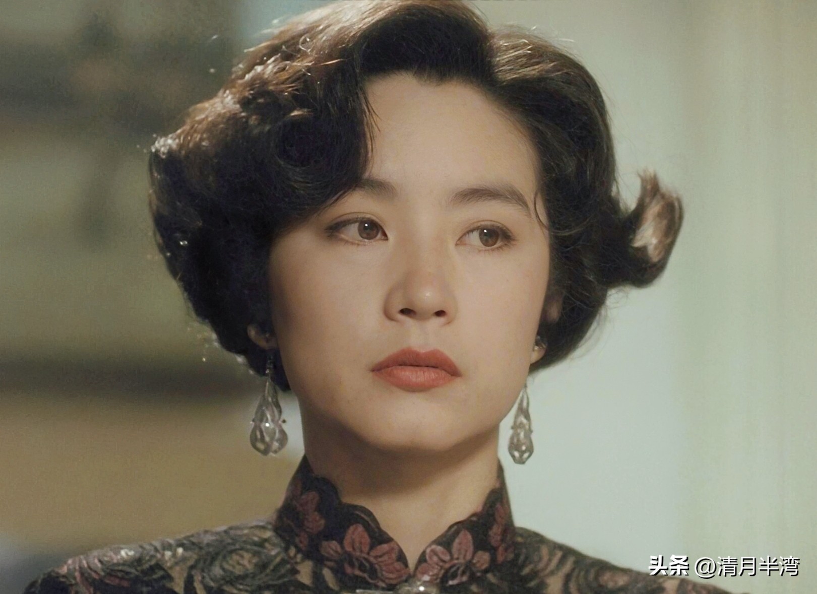 港风女星短发代表_短发 女明星 生_港圈女星短发造型